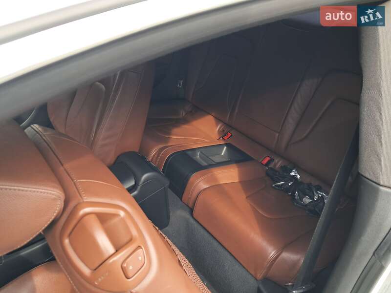 Купе Audi A5 2011 в Гадячі