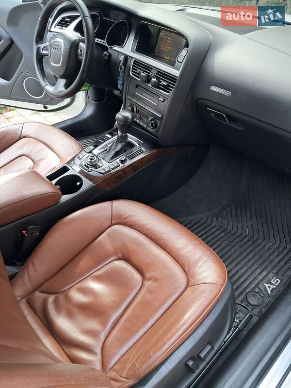 Купе Audi A5 2011 в Гадячі
