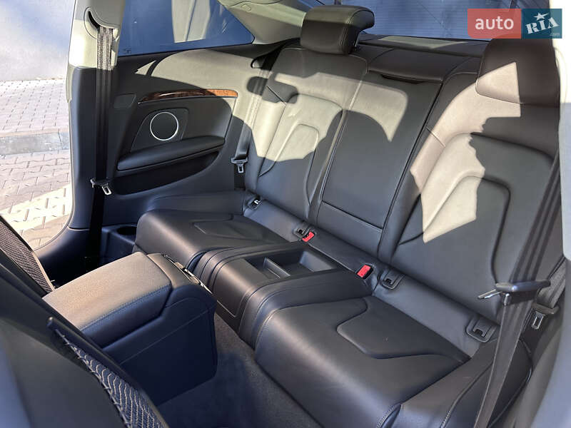 Купе Audi A5 2015 в Києві фото 15 Купе Audi A5 2015 в Києві
