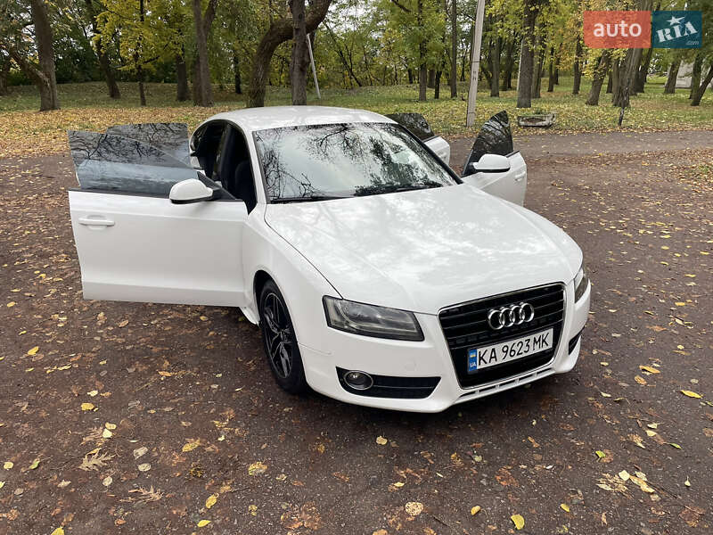 Купе Audi A5 2010 в Києві