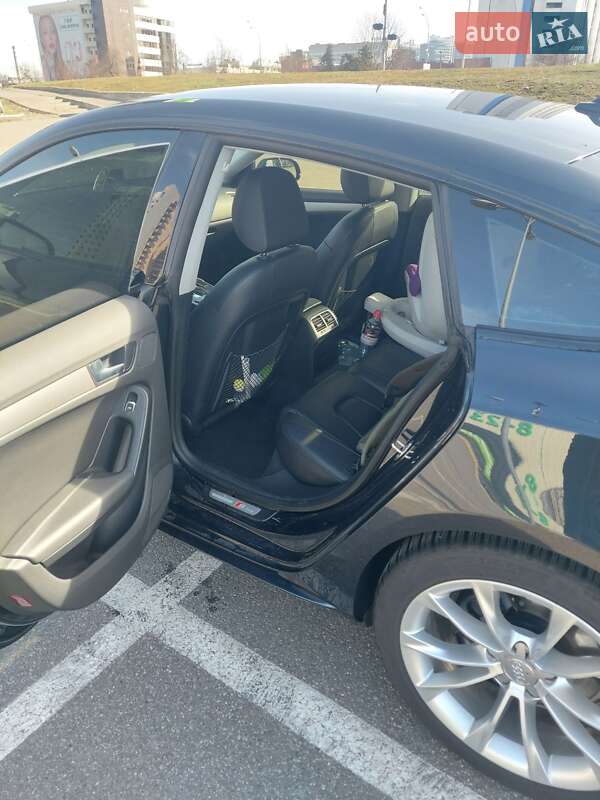 Купе Audi A5 2013 в Ужгороді