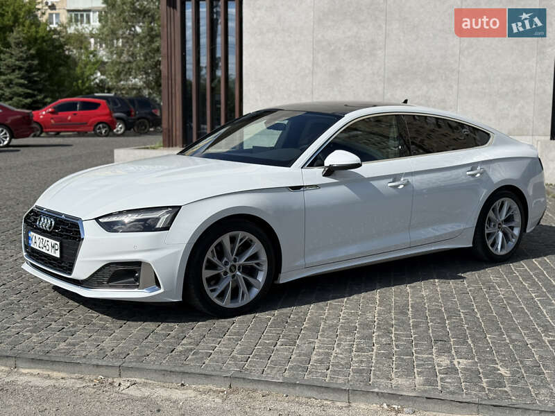 Лифтбек Audi A5 2022 в Днепре