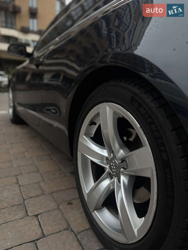 Купе Audi A5 2013 в Киеве