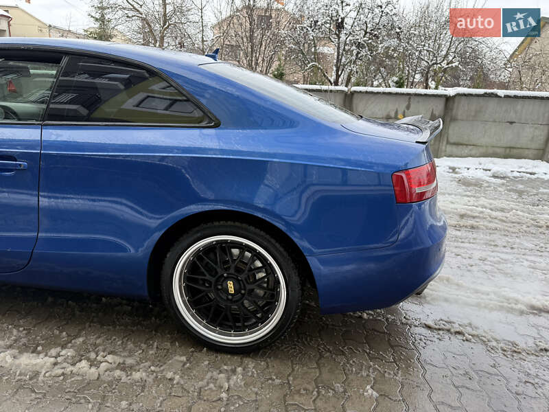 Купе Audi A5 2011 в Жовкве