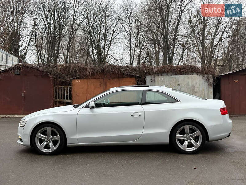 Купе Audi A5 2013 в Киеве