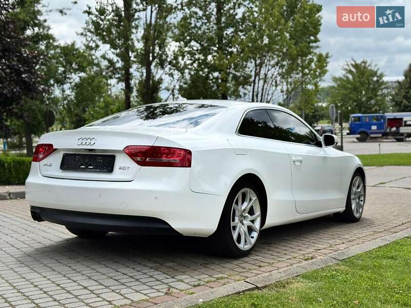 Купе Audi A5 2011 в Львові