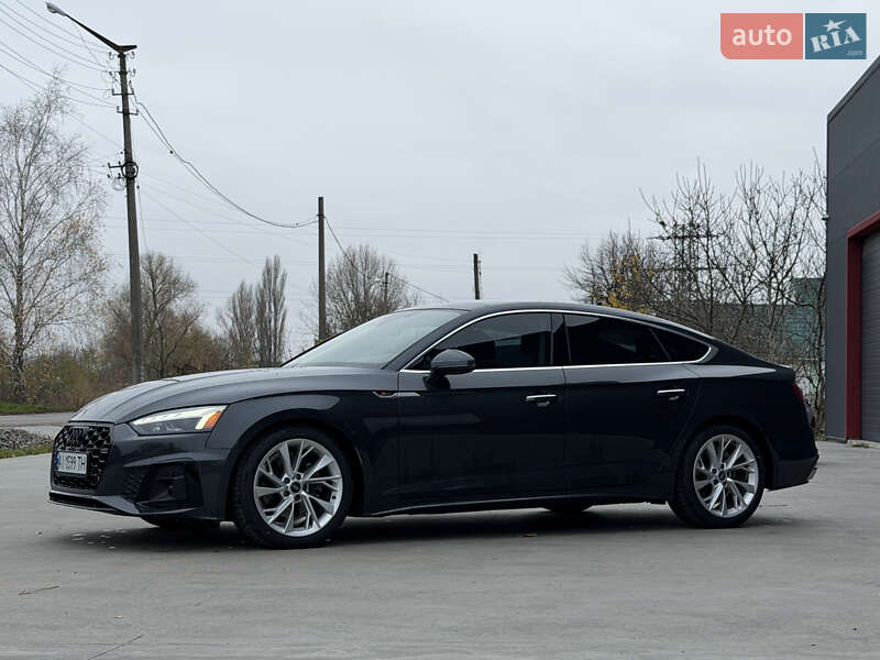Лифтбек Audi A5 2022 в Барышевке