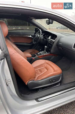 Купе Audi A5 2011 в Львове