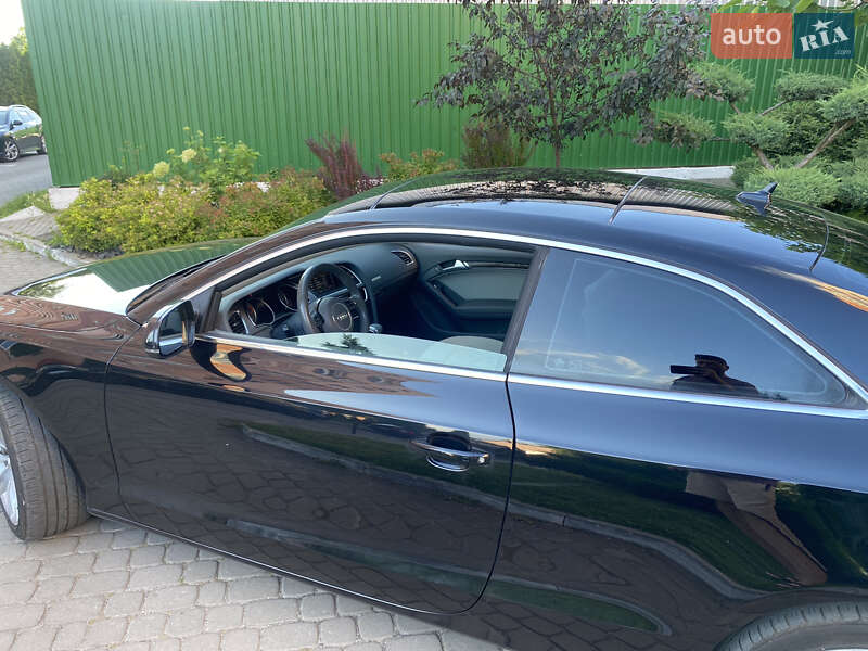 Купе Audi A5 2013 в Луцке