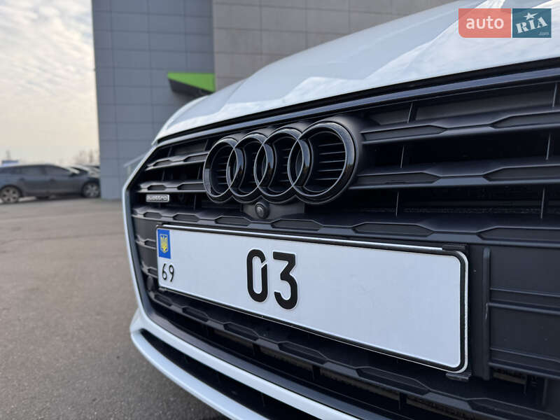 Купе Audi A5 2018 в Киеве