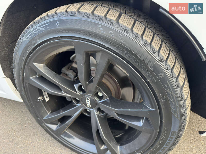 Купе Audi A5 2018 в Киеве