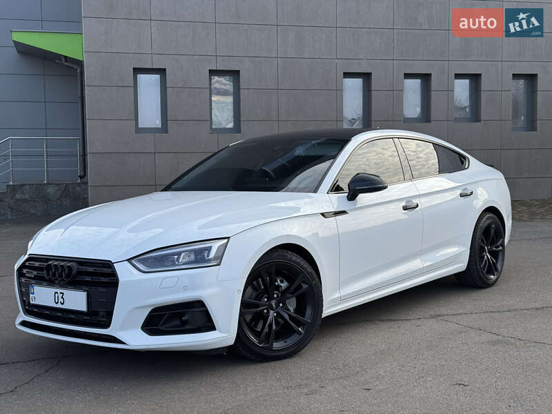 Купе Audi A5 2018 в Киеве