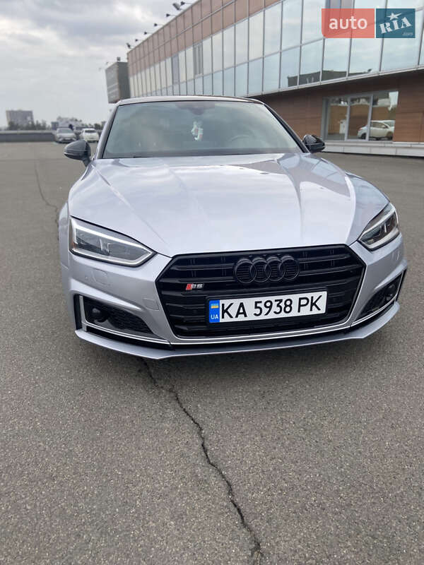Купе Audi A5 2017 в Киеве фото 7 Купе Audi A5 2017 в Киеве