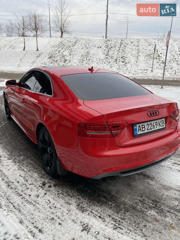 Купе Audi A5 2011 в Києві