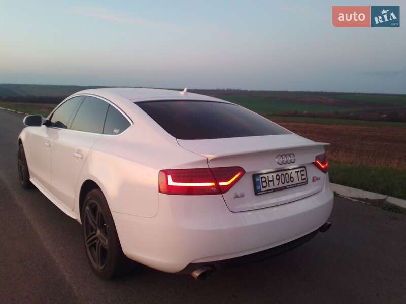 Купе Audi A5 2012 в Раздельной