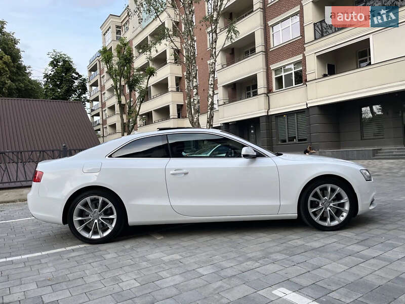 Купе Audi A5 2012 в Львове