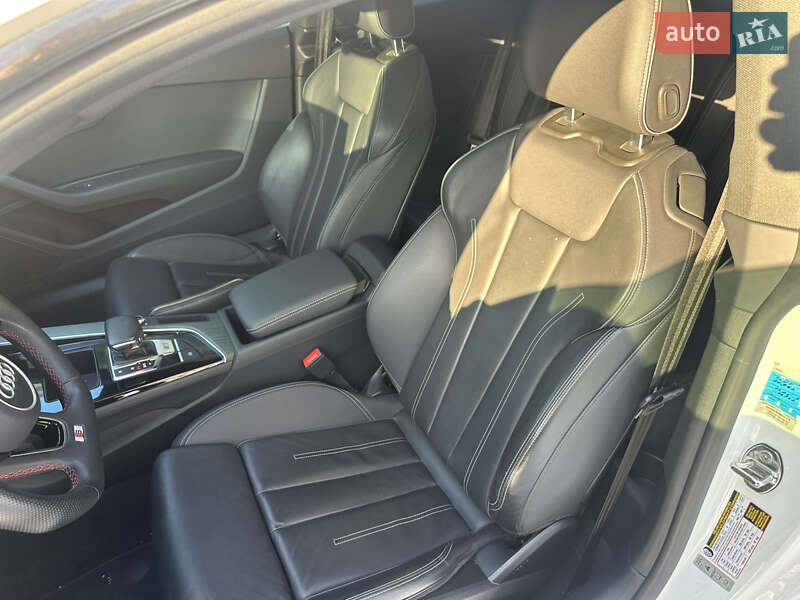 Купе Audi A5 2022 в Киеве