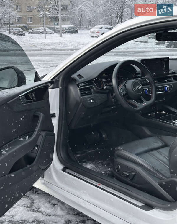 Купе Audi A5 2022 в Киеве