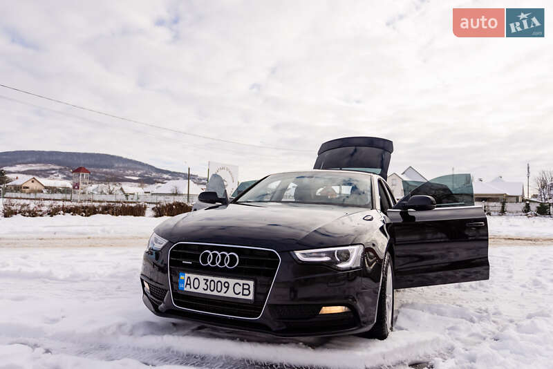 Купе Audi A5 2011 в Береговому