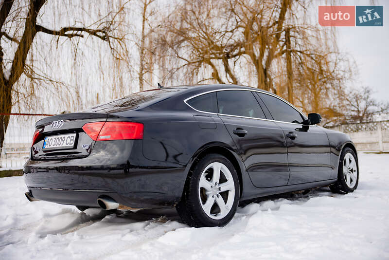Купе Audi A5 2011 в Береговому