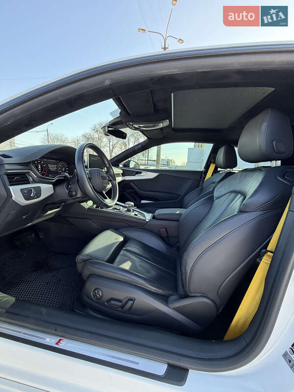 Купе Audi A5 2018 в Днепре