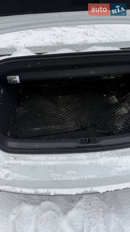 Кабриолет Audi A5 2015 в Киеве