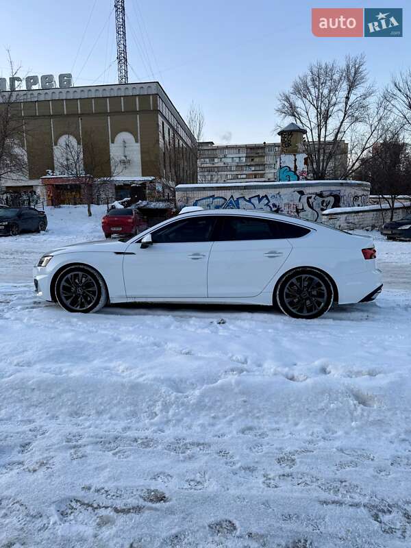 Лифтбек Audi A5 2021 в Киеве