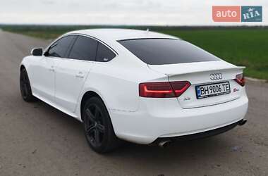 Купе Audi A5 2012 в Раздельной