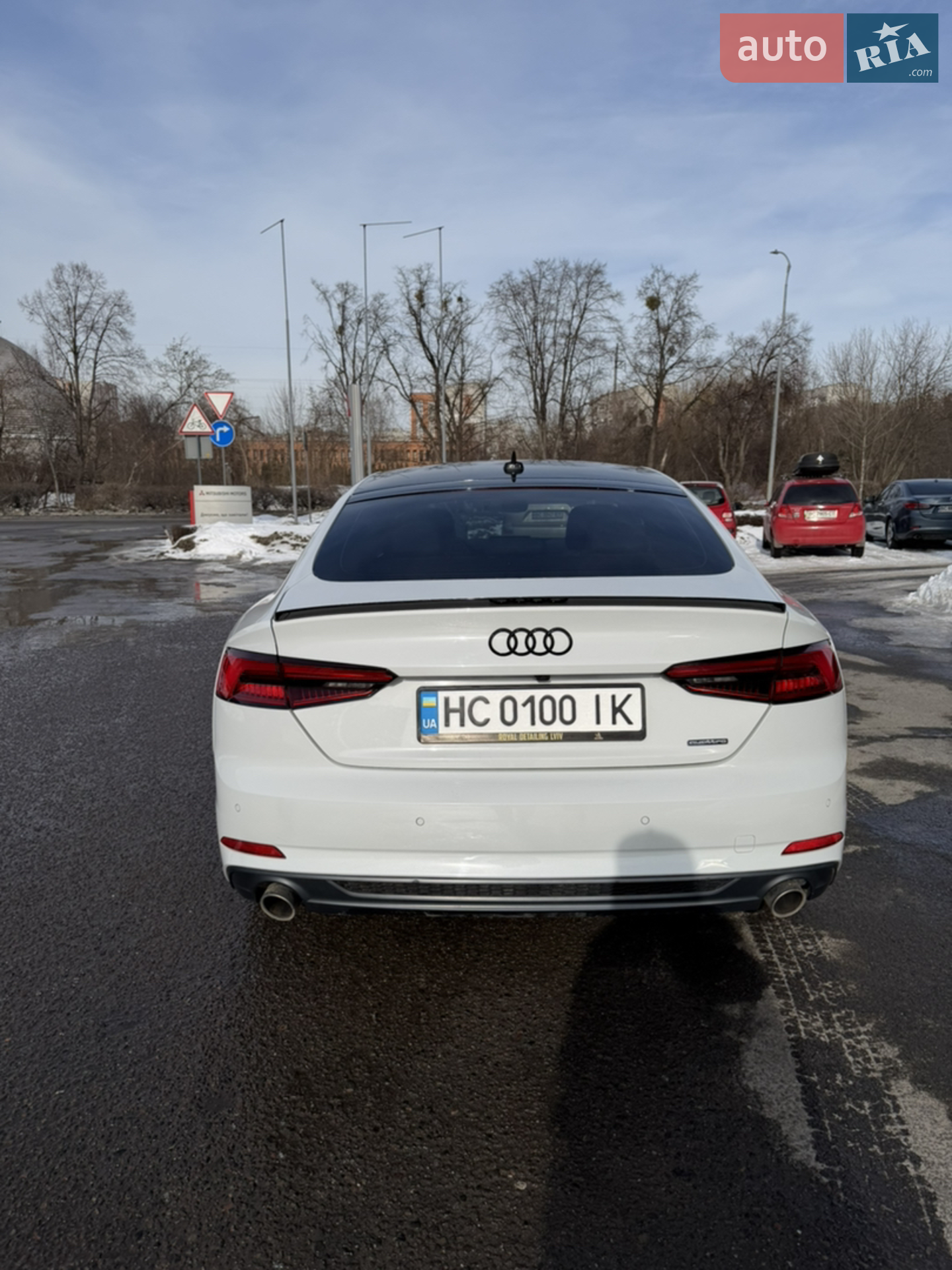 Audi A5 2017 VIN WAUFNCF54JA010068 фото оголошення 4 з 9