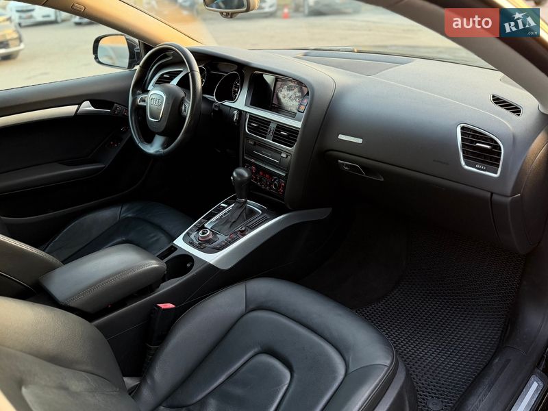 Купе Audi A5 2011 в Шептицькому