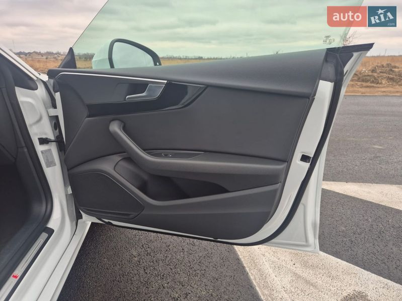 Купе Audi A5 2018 в Киеве