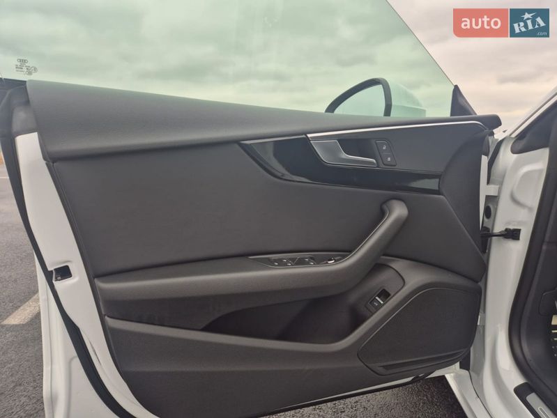 Купе Audi A5 2018 в Киеве