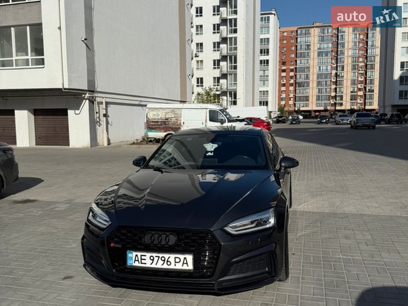 Купе Audi A5 2018 в Днепре