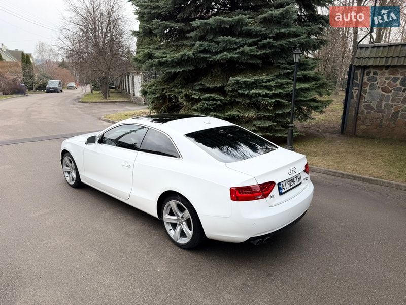 Купе Audi A5 2012 в Киеве