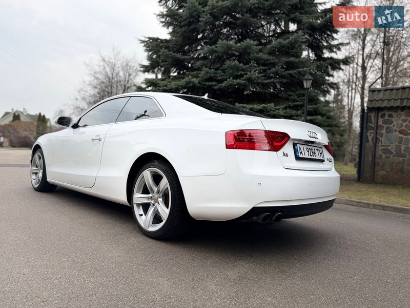 Купе Audi A5 2012 в Киеве