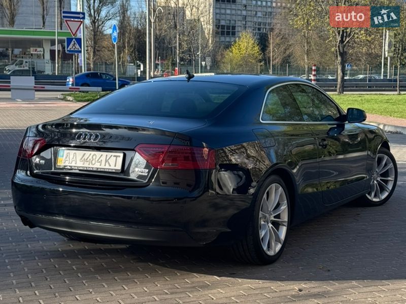 Купе Audi A5 2012 в Києві