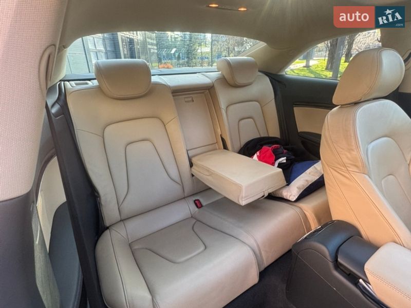 Купе Audi A5 2012 в Києві