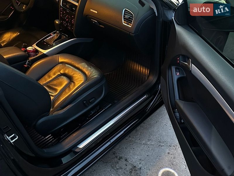 Купе Audi A5 2011 в Тарутиному