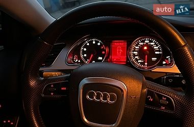 Купе Audi A5 2011 в Тарутиному
