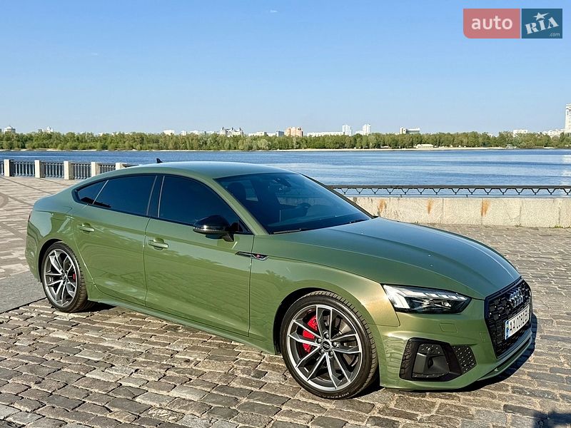 Купе Audi A5 2022 в Киеве