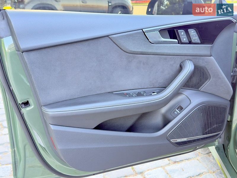 Купе Audi A5 2022 в Киеве