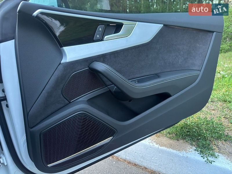 Купе Audi A5 2023 в Києві