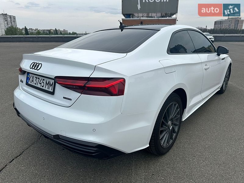 Купе Audi A5 2022 в Києві