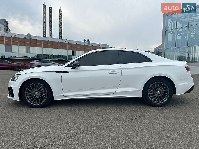 Купе Audi A5 2022 в Києві