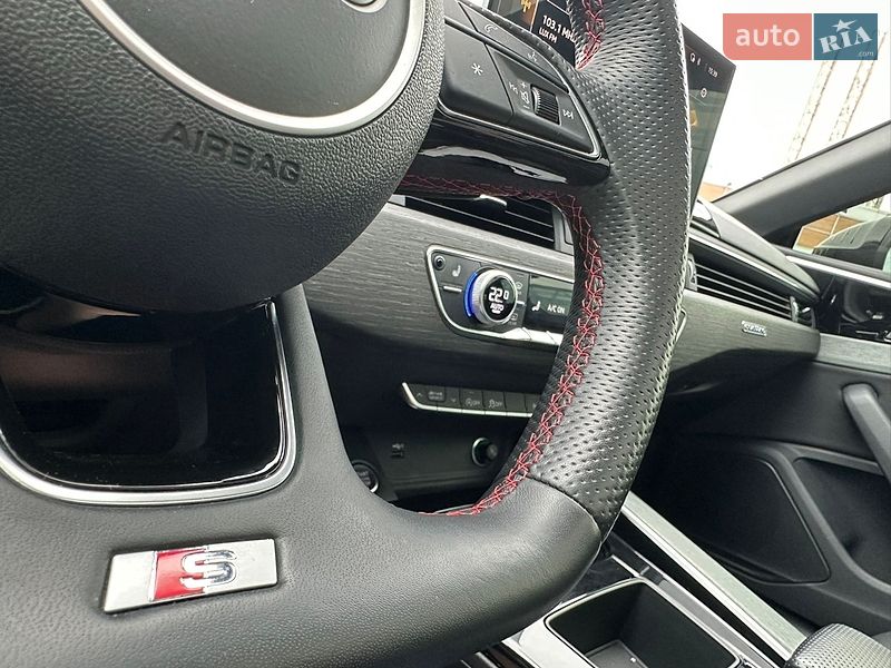 Купе Audi A5 2022 в Києві