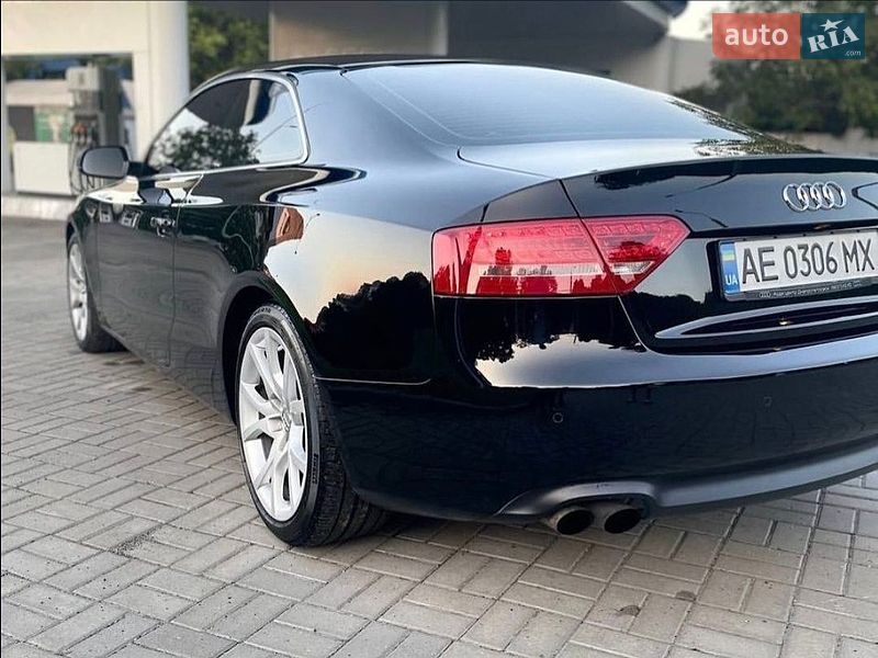 Купе Audi A5 2010 в Дніпрі