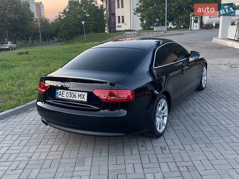 Купе Audi A5 2010 в Дніпрі