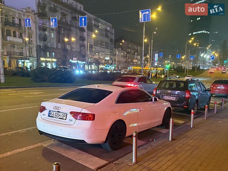 Купе Audi A5 2012 в Львові