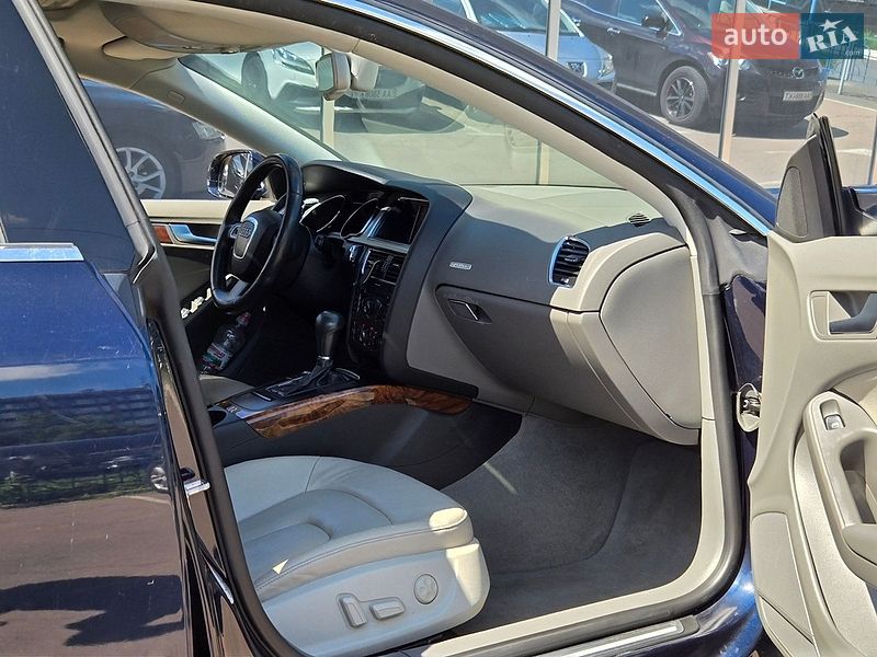 Купе Audi A5 2010 в Киеве