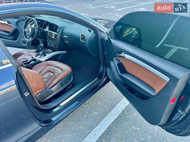 Купе Audi A5 2012 в Киеве
